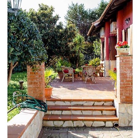 Villa Angela Augusta Luaran gambar